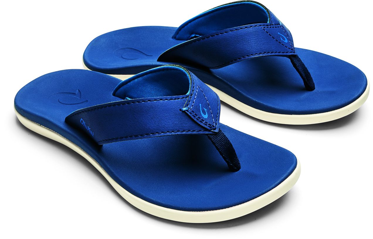 Olukai Niau Boys Beach Sandals - Free 