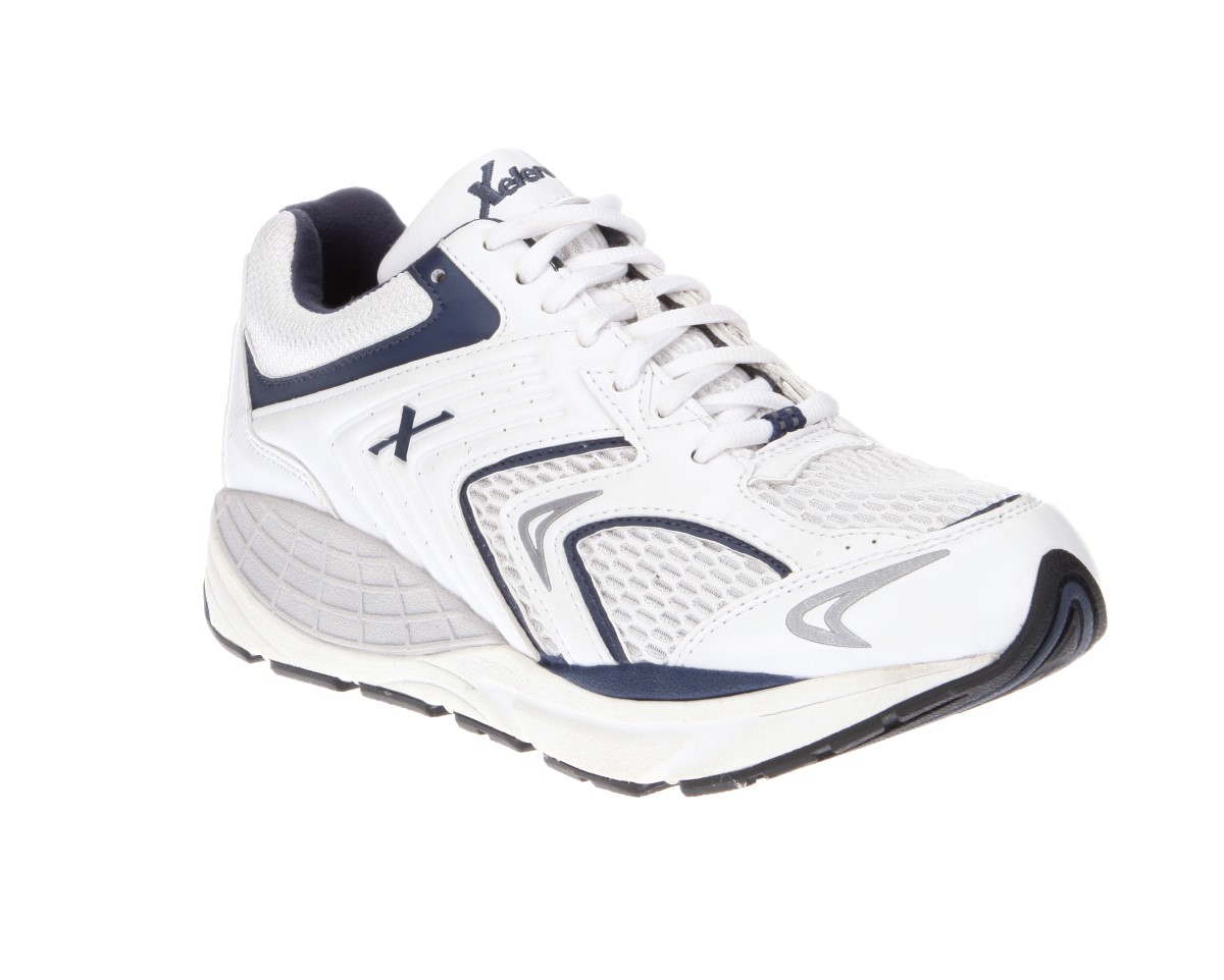 white walking tennis shoes
