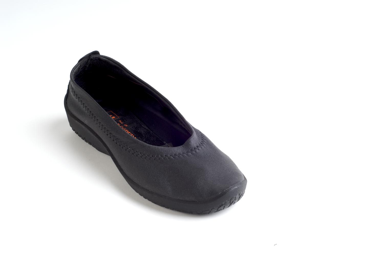 Arcopedico Womens L2-4111 Black Vegan Shoes 