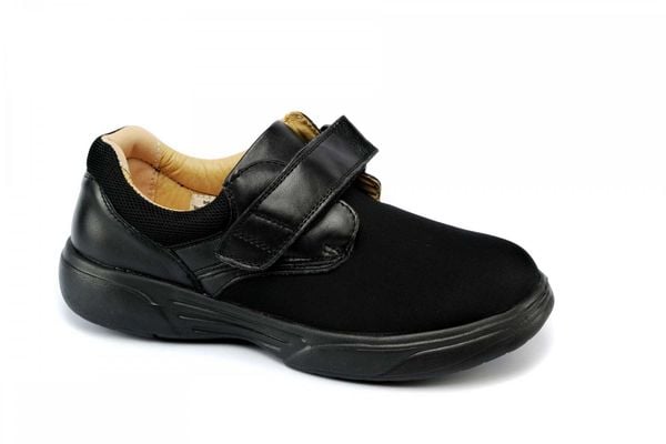 Mt. Emey 9214 - Women's Extreme-Light Lycra Shoes by Apis - Black Main Angle