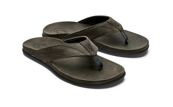Olukai Pikoi Men's Leather Beach Sandals - Storm Grey / Storm Grey - Pair